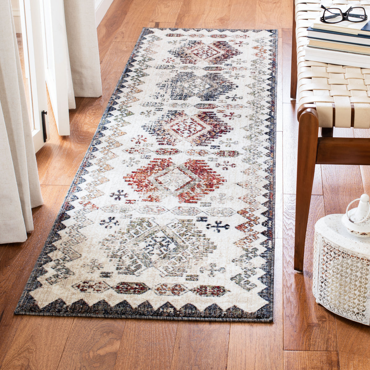 Safavieh Clearance Herat HRT319A Cream Rug