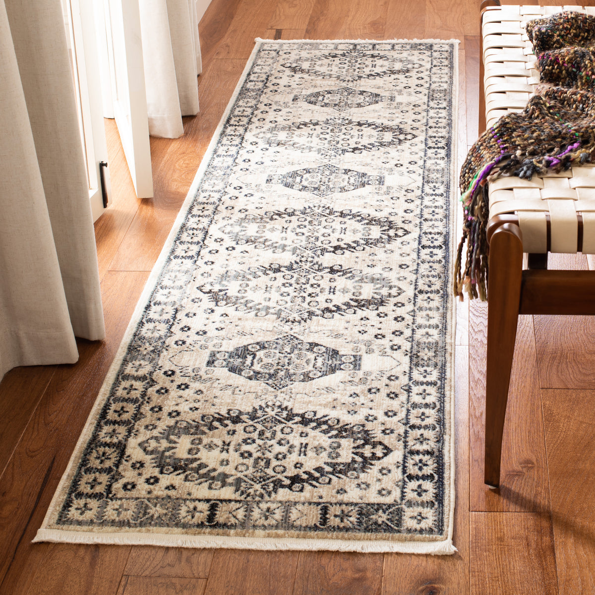 Safavieh Clearance Herat HRT356A Ivory Rug