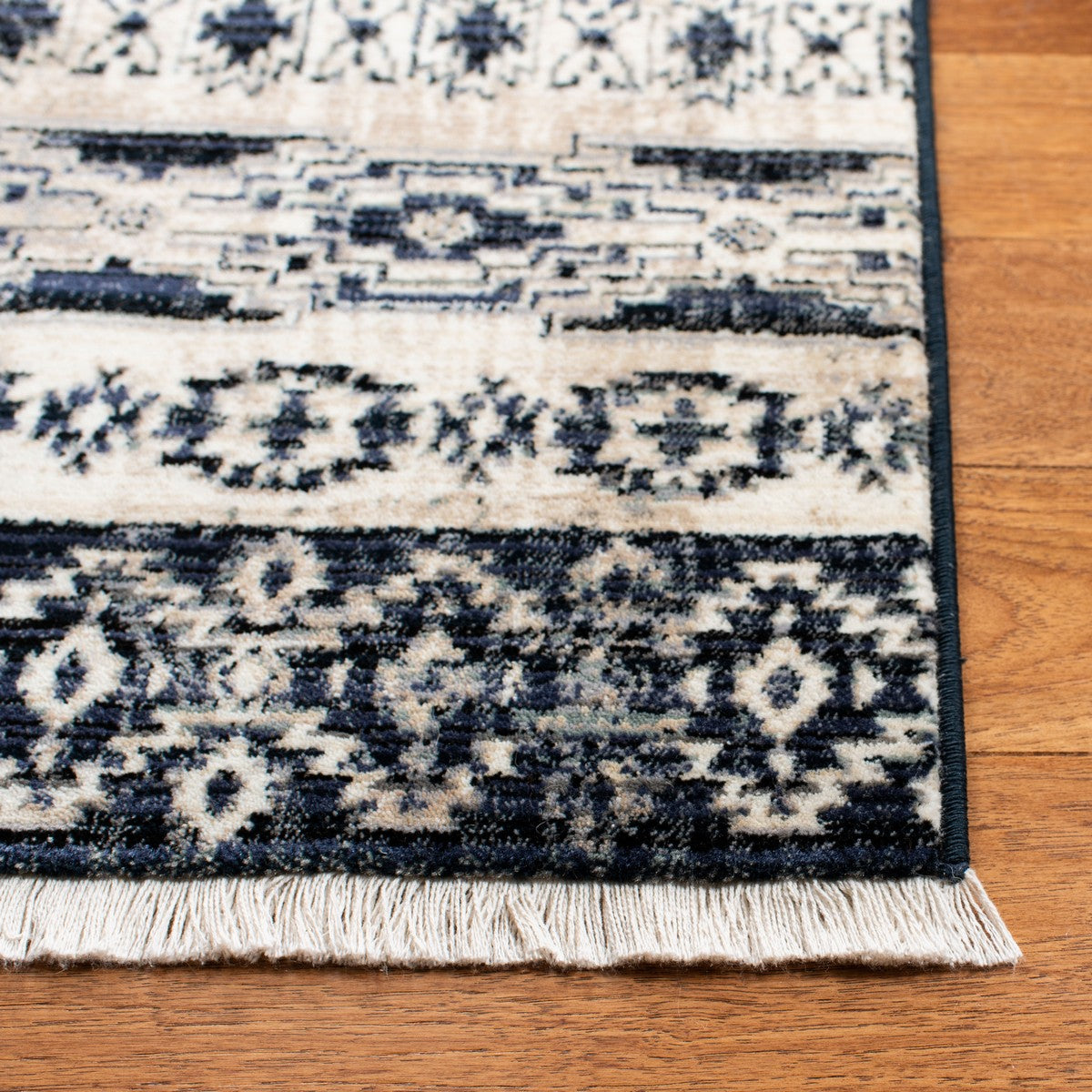 safavieh clearance herat hrt370g ivory rug