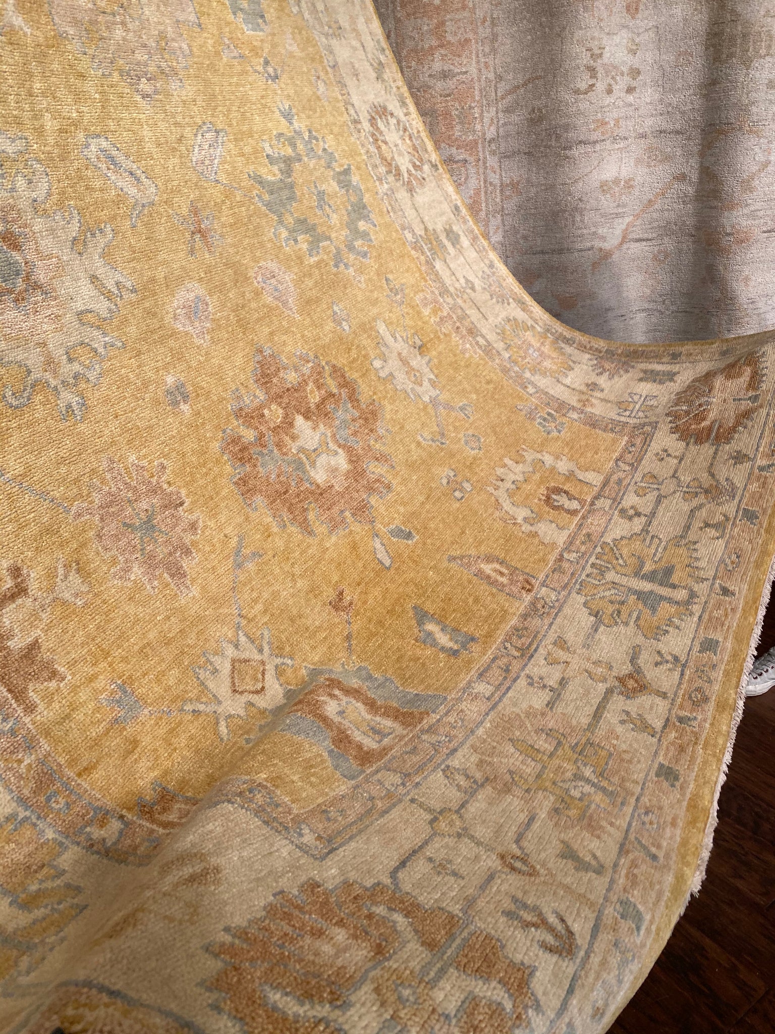 Rugs Done Right Kittering KG26 Gold / Linen Rug