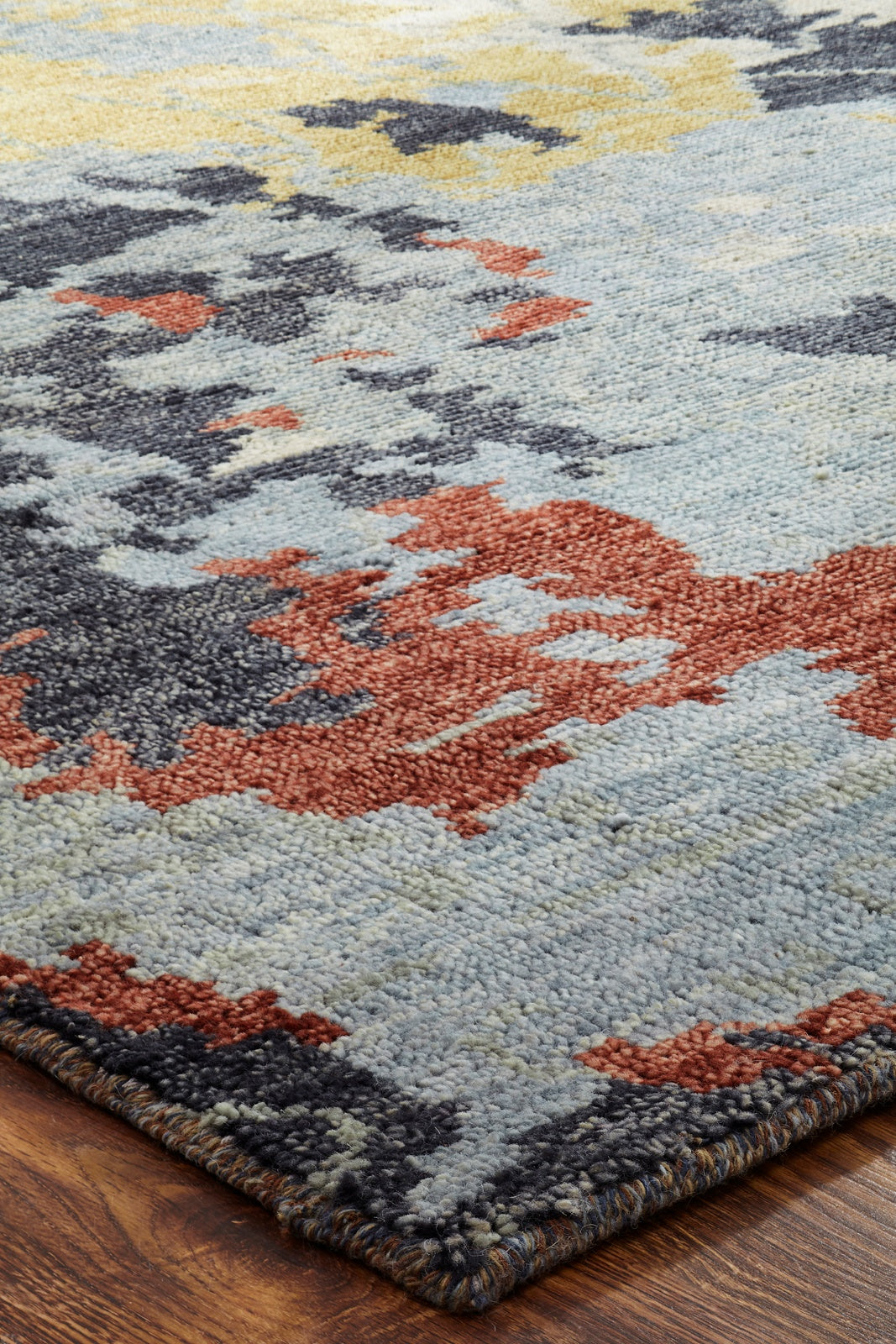 Rugs Done Right Lakeville IN52 Blue Tones / Multi Rug