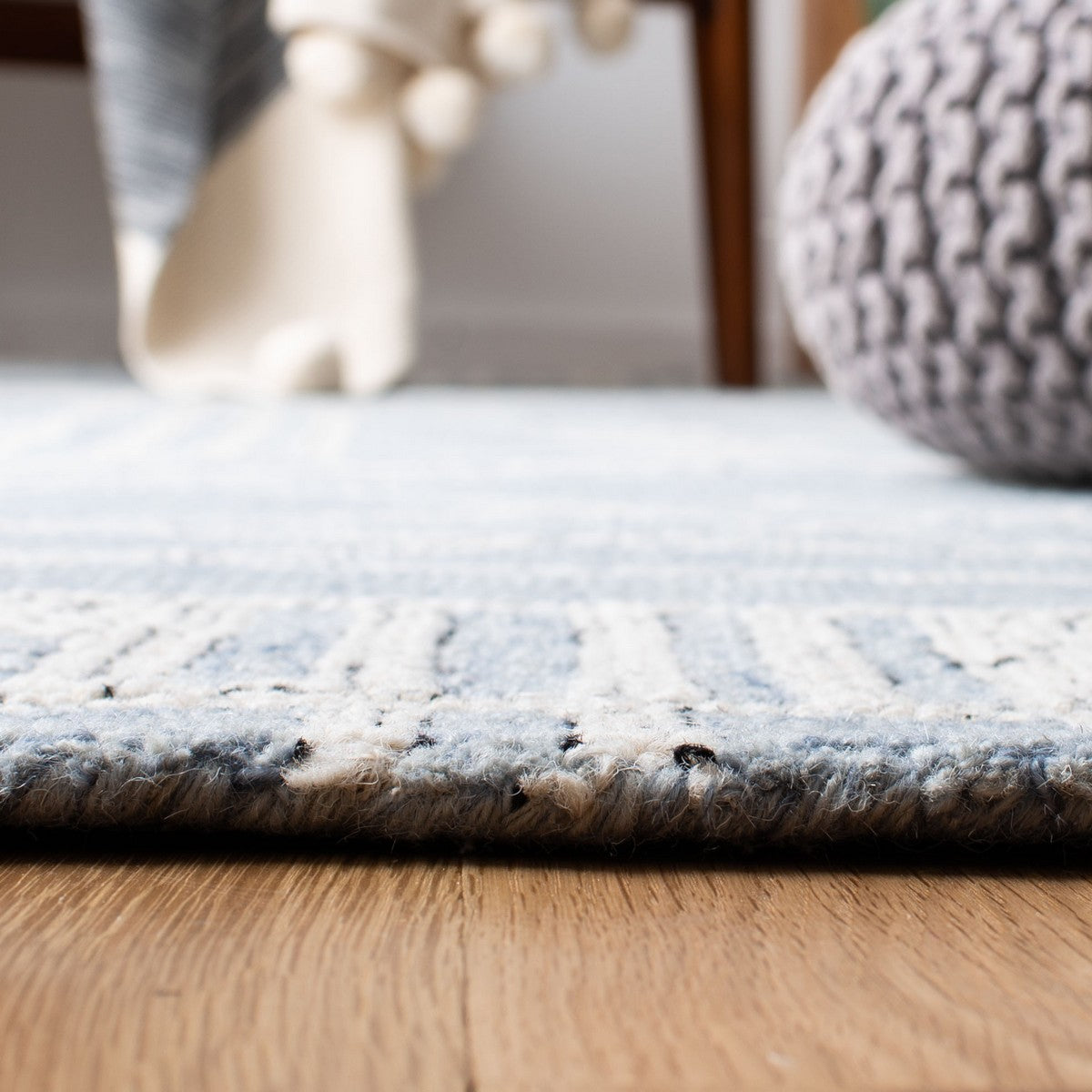 safavieh clearance micro loop mlp173m light blue rug