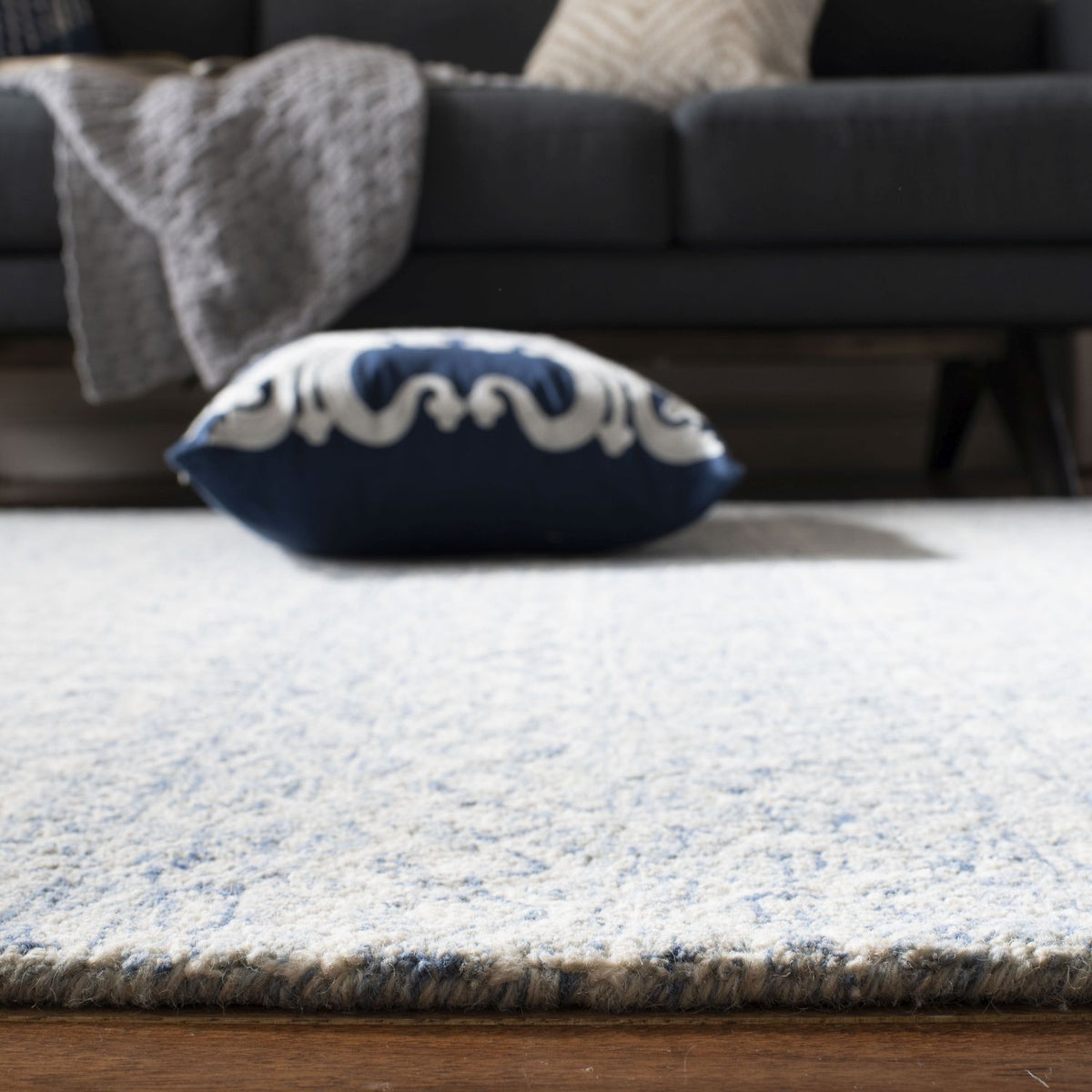 safavieh clearance micro loop mlp502m blue ivory rug