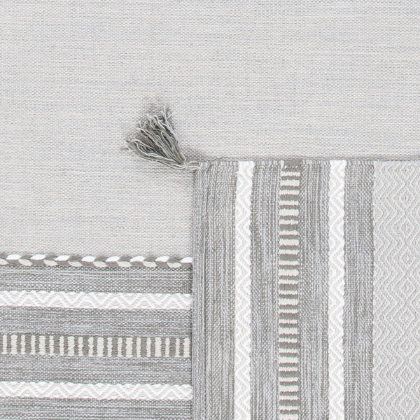 Safavieh Clearance Montauk MTK215F Grey Rug