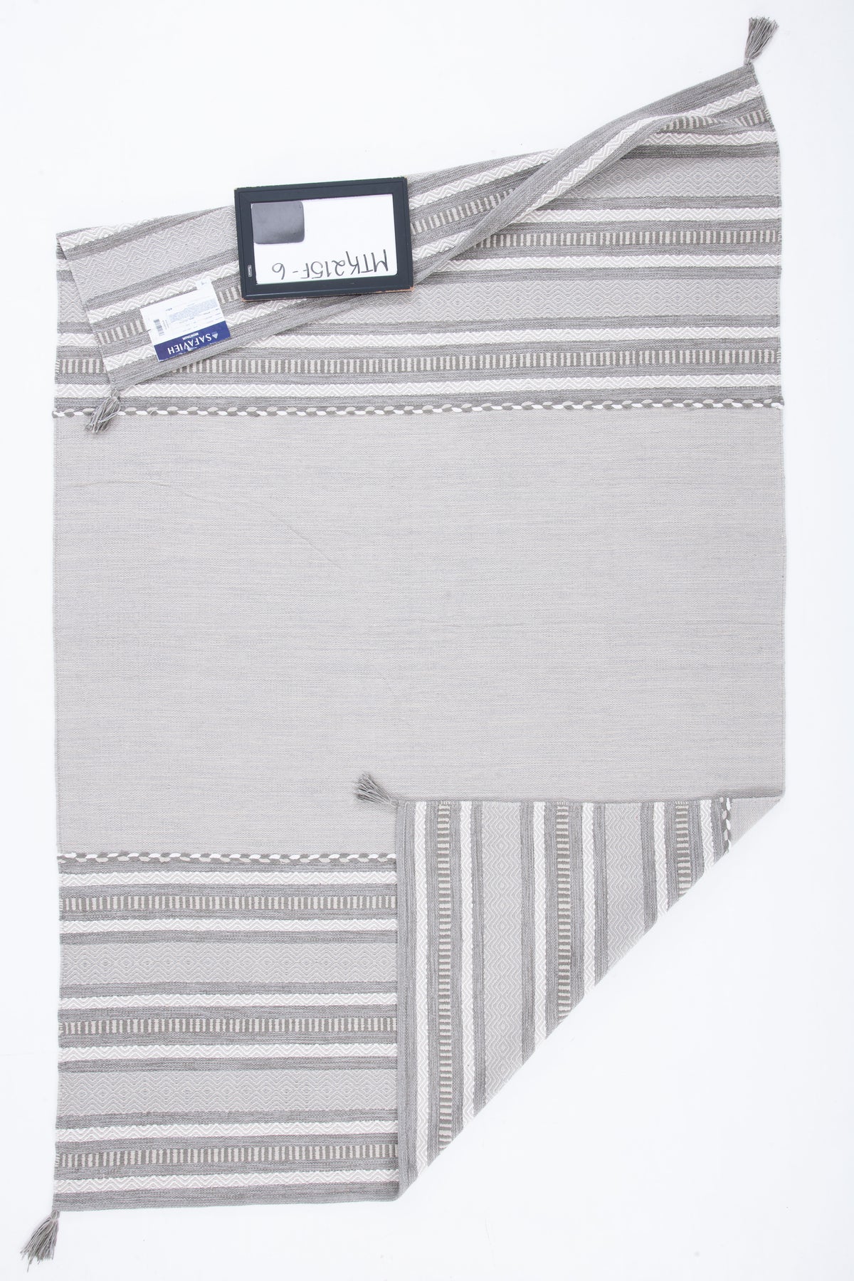 Safavieh Clearance Montauk MTK215F Grey Rug