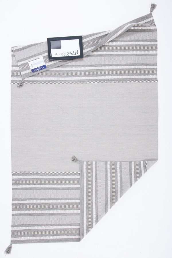 Safavieh Clearance Montauk MTK215F Grey Rug
