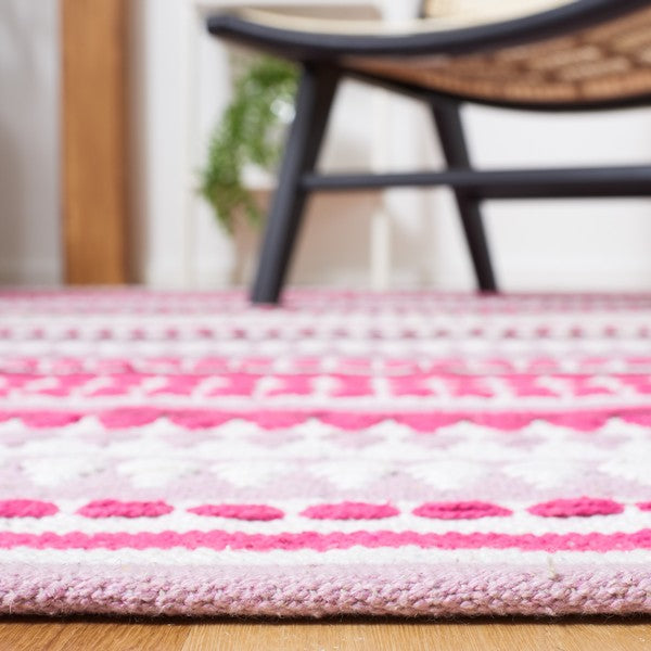 safavieh clearance montauk mtk451r pink rug