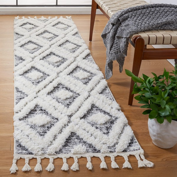 safavieh clearance moroccan tassel shag mts610a ivory rug