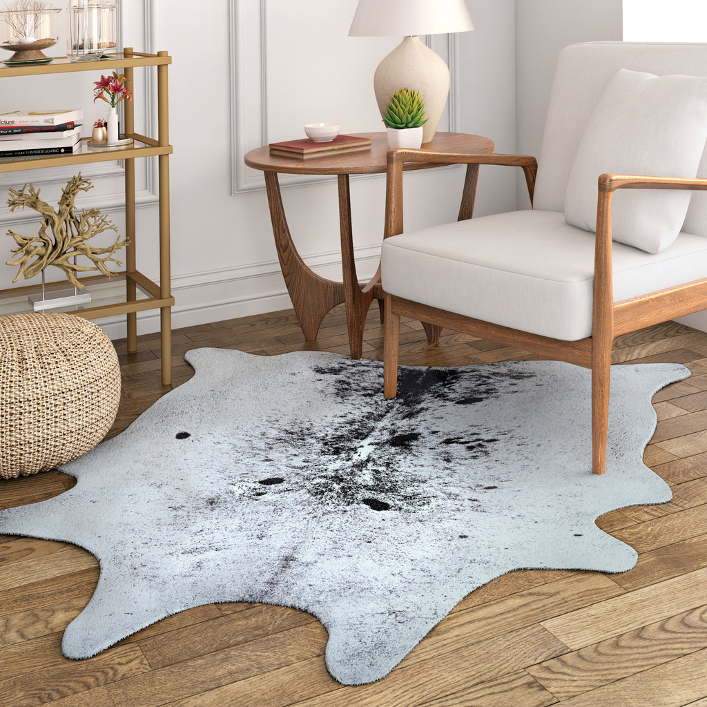 Couristan Prairie Hides 1817/5074 Ivory-Black Rug