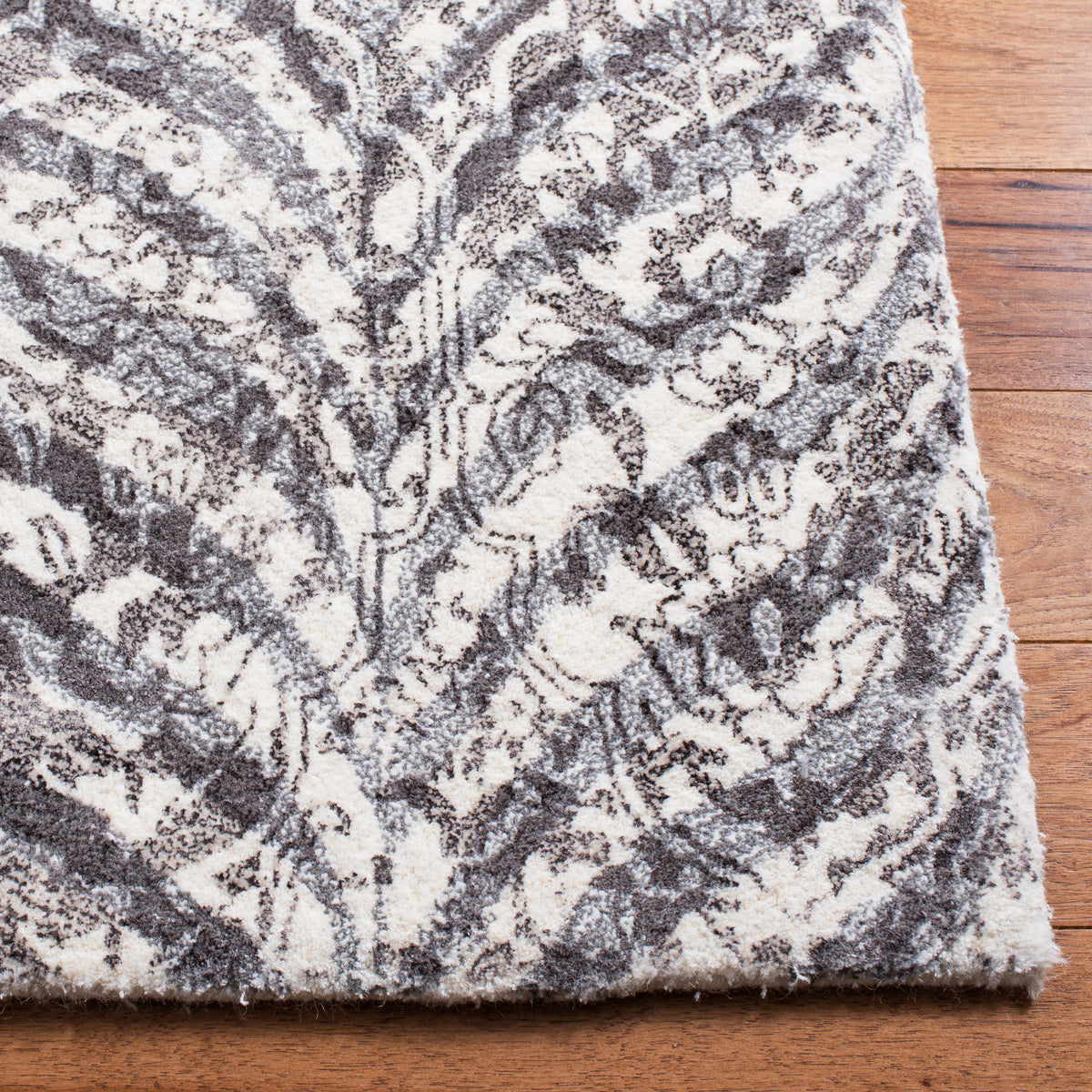 Safavieh Clearance Restoration Vintage RVT115F Grey Rug