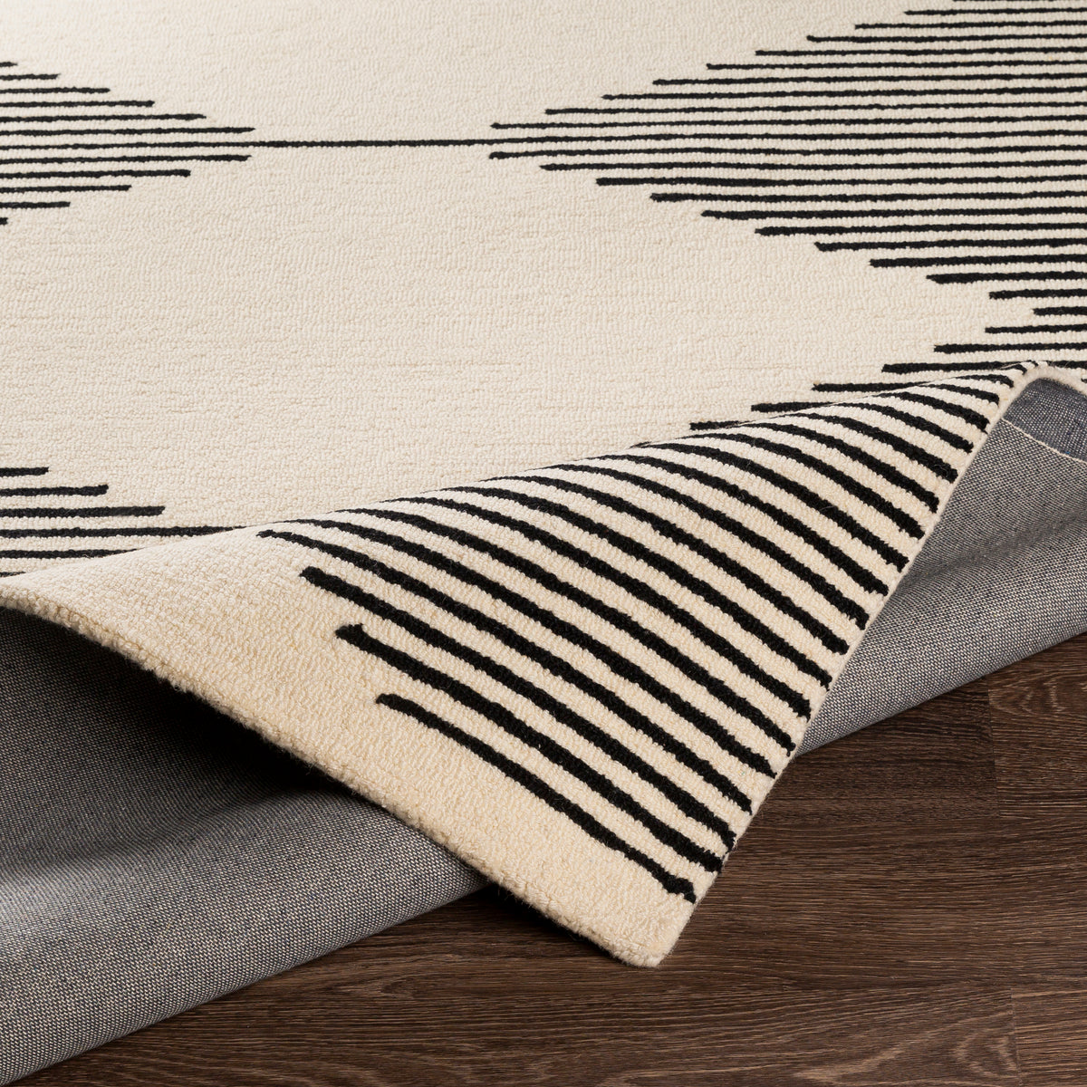 surya rug co granada gnd 2331 black rug