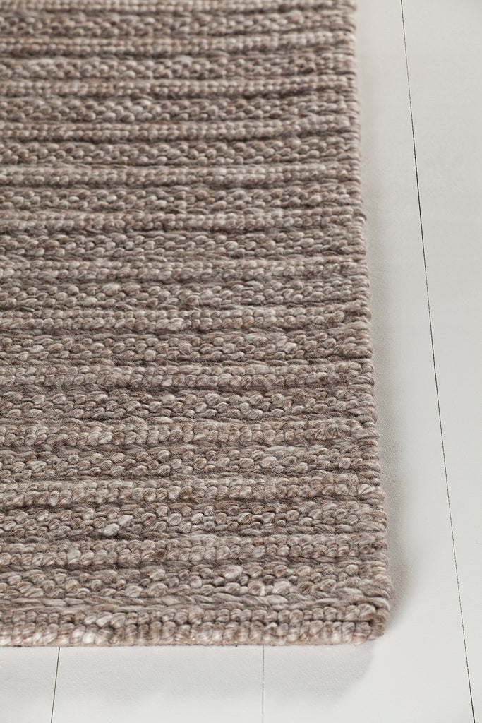 chandra saira sai 44703 brown rug