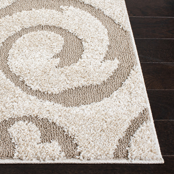 Safavieh Clearance Shag SG455-13LT Ivory Rug