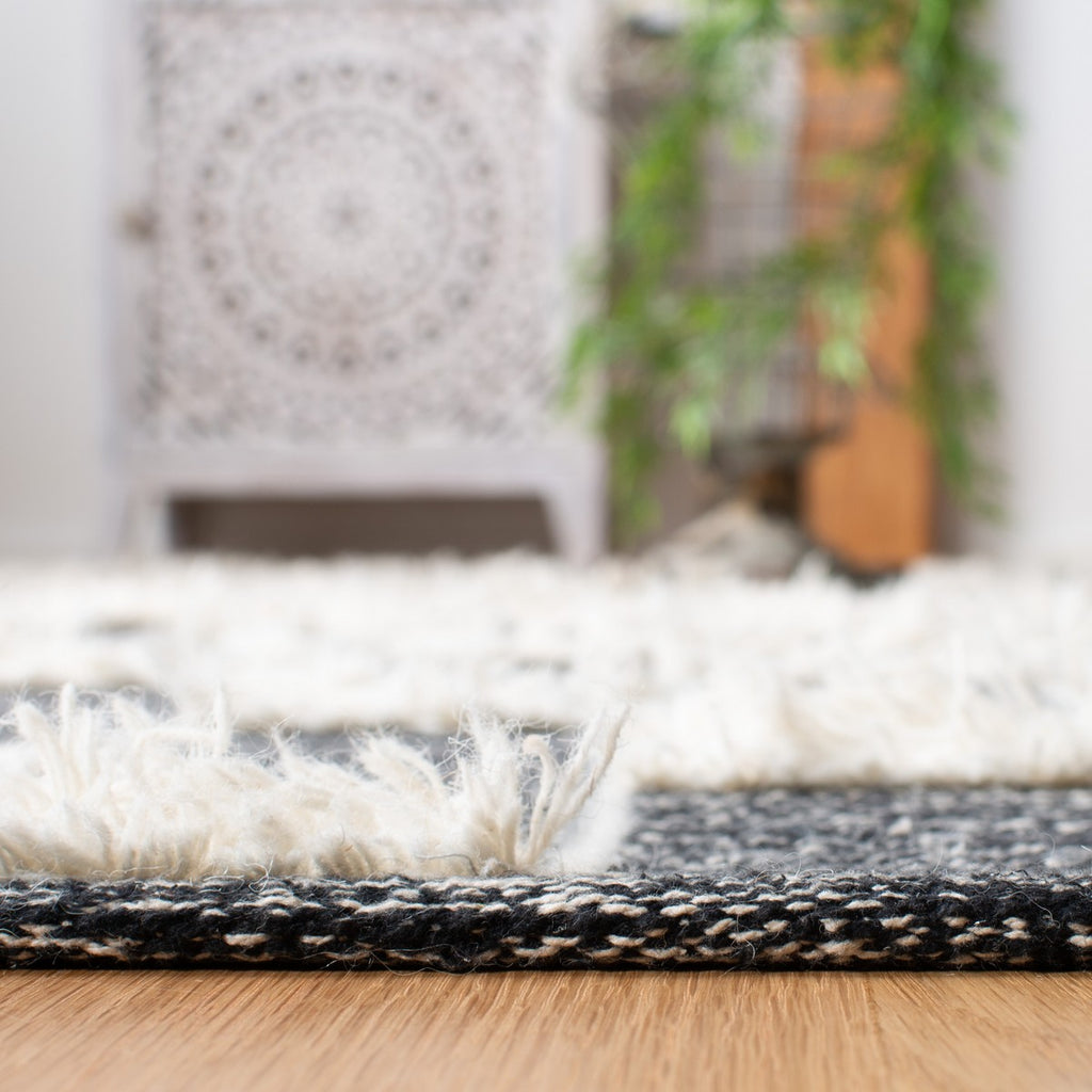 safavieh clearance striped kilim stk508z black rug