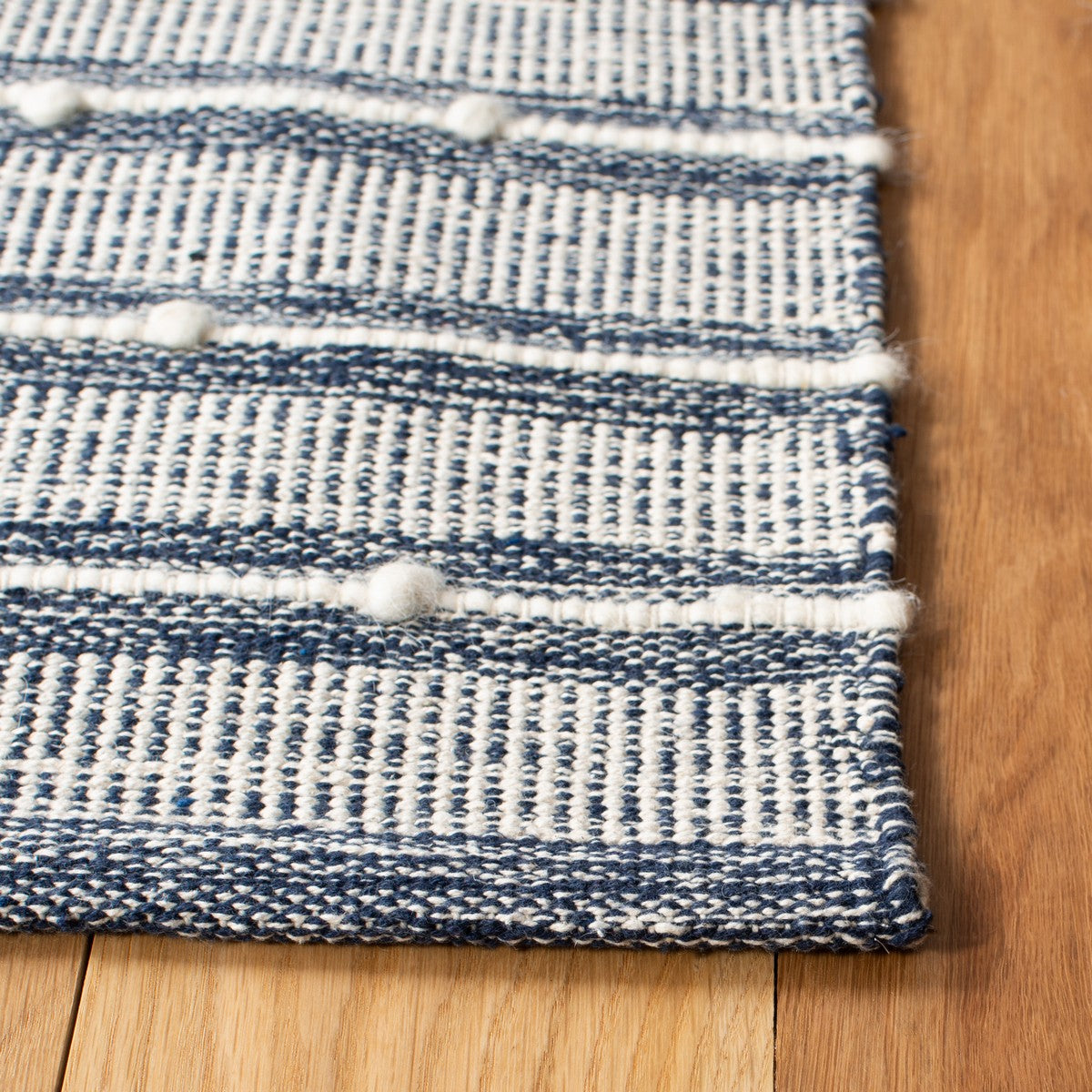 safavieh clearance striped kilim stk513n navy rug