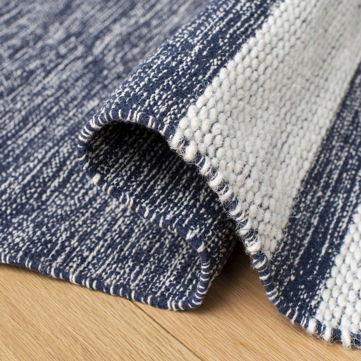 safavieh clearance striped kilim stk514n navy rug