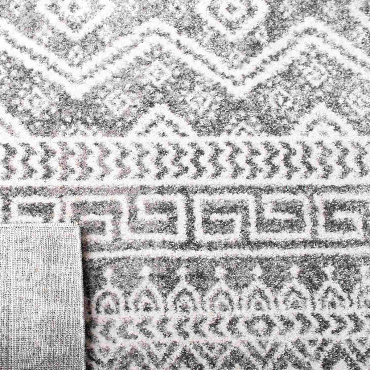 safavieh clearance tunisia tun737z black rug