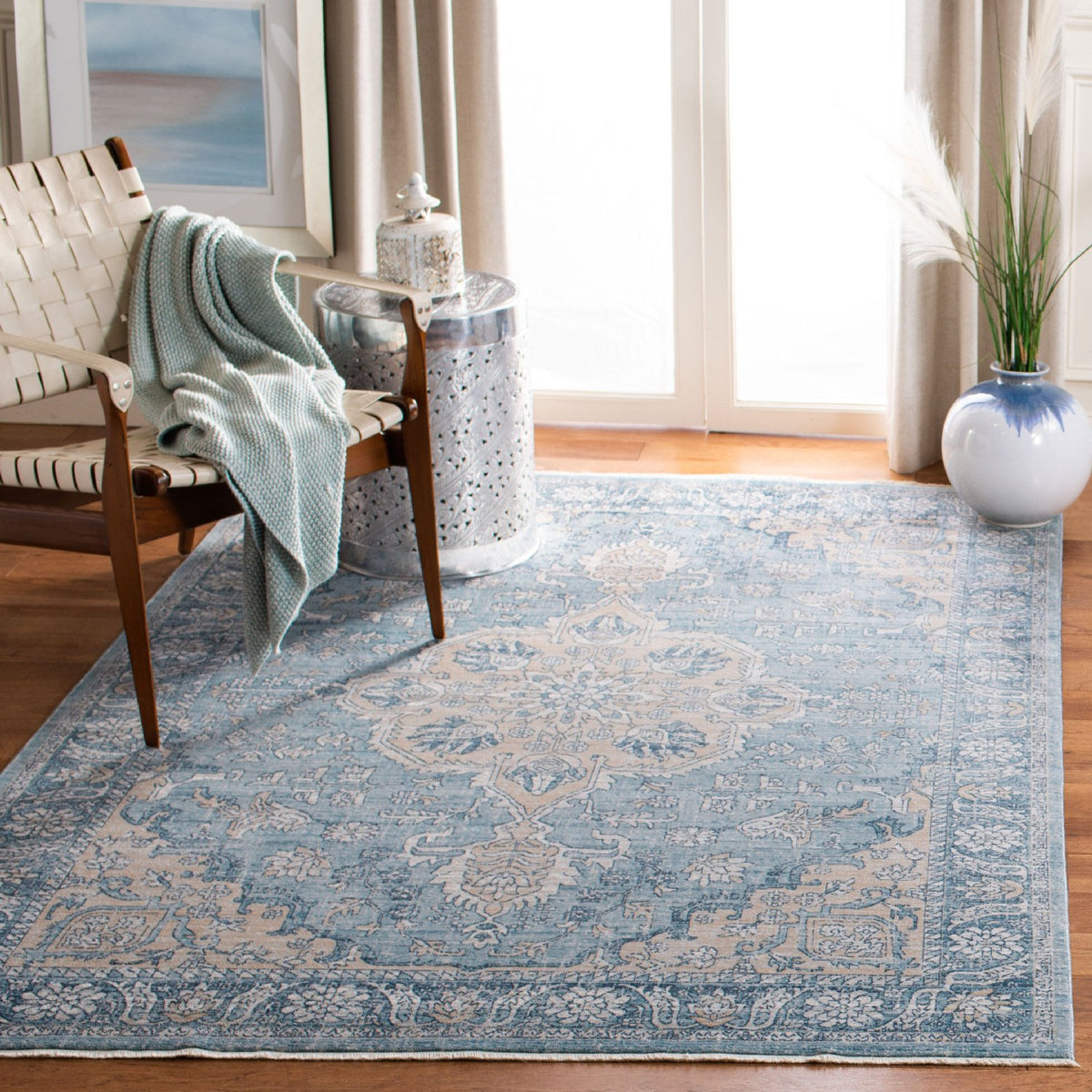 safavieh clearance victoria 900 vic902n blue rug
