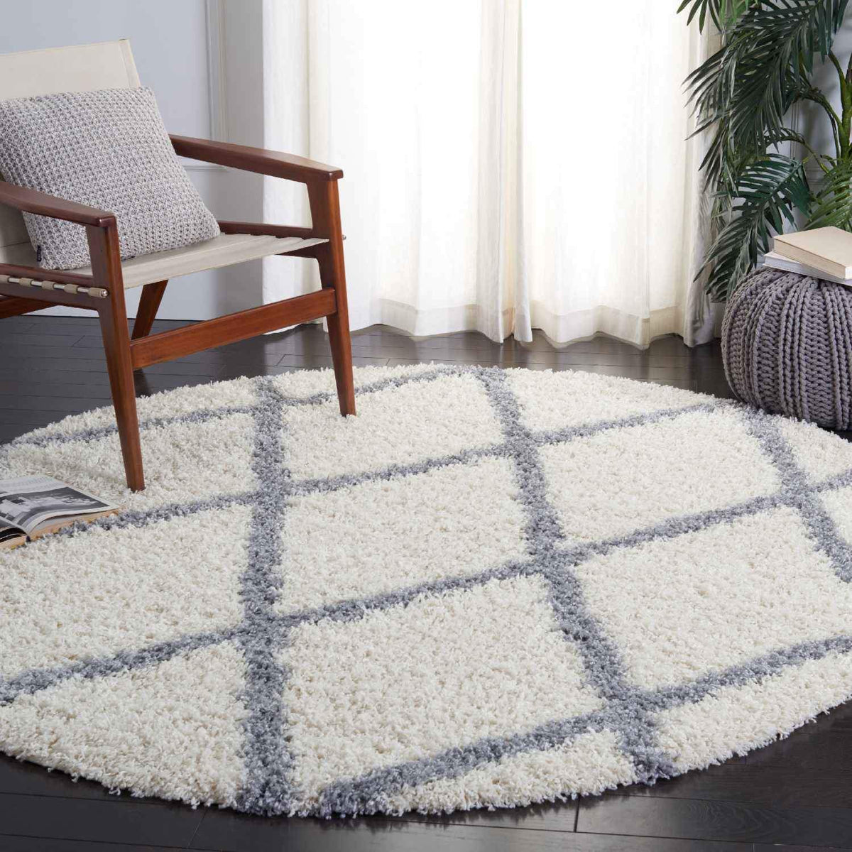 safavieh clearance venus shag vns681a ivory rug