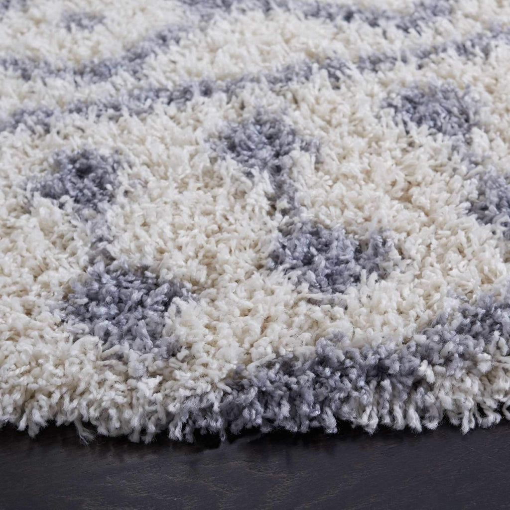 safavieh clearance venus shag vns684a ivory rug
