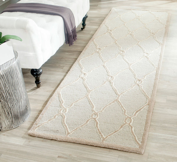 Safavieh Clearance Cambridge CAM352L Light Grey Rug
