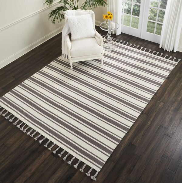 Nourison Clearance Rio Vista DST01 Ivory/Grey Rug