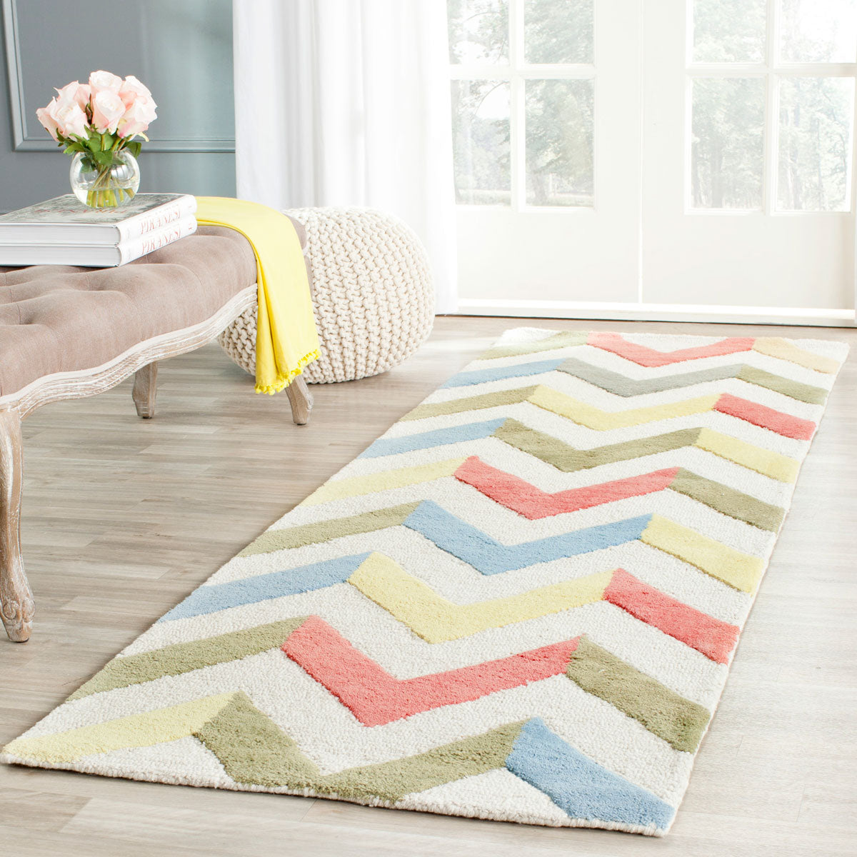 Safavieh Clearance Cambridge CAM580D Ivory Rug