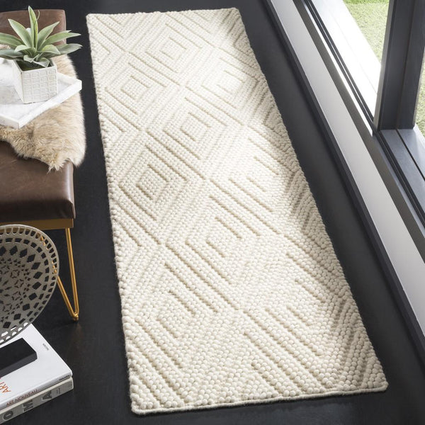 Safavieh Clearance Natura NAT623A Ivory Rug