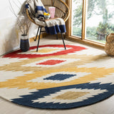 Safavieh Clearance Aspen APN704A Ivory Rug
