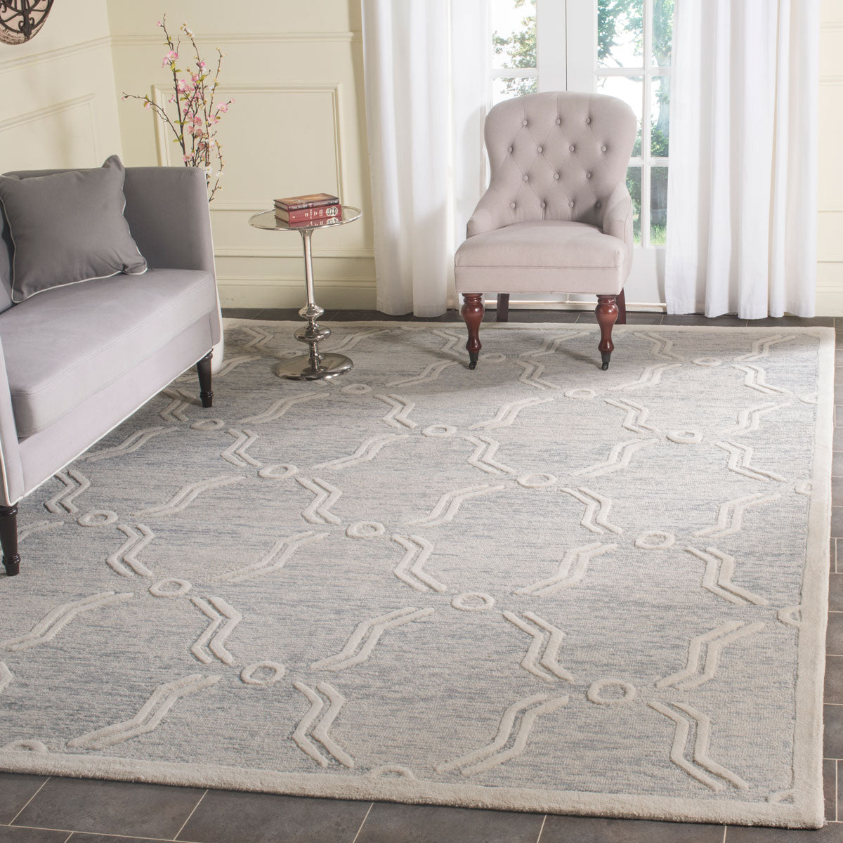 Safavieh Clearance Cambridge CAM728G Light Grey Rug