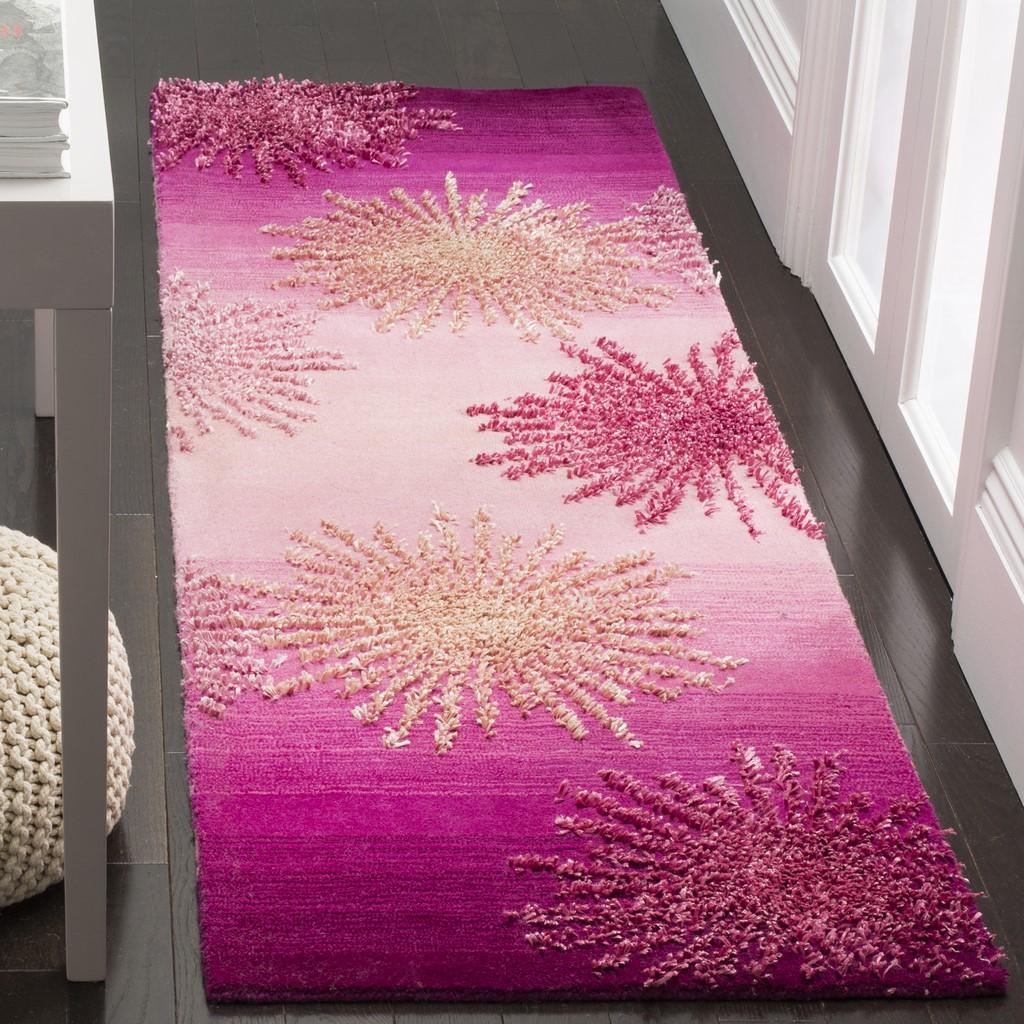 Safavieh Clearance Sohos SOH712N Pink Rug