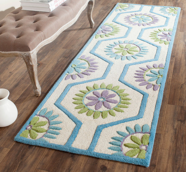 Safavieh Clearance Cambridge CAM716A Ivory Rug