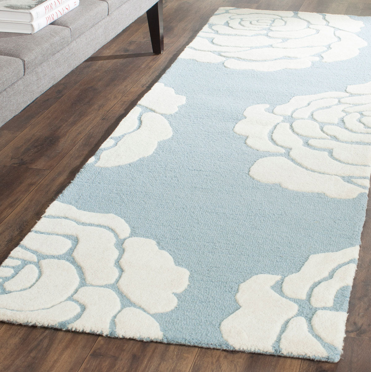 Safavieh Clearance Cambridge CAM782B Blue Rug