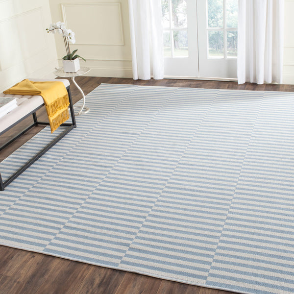 Safavieh Clearance Montauk MTK715B Light Blue Rug