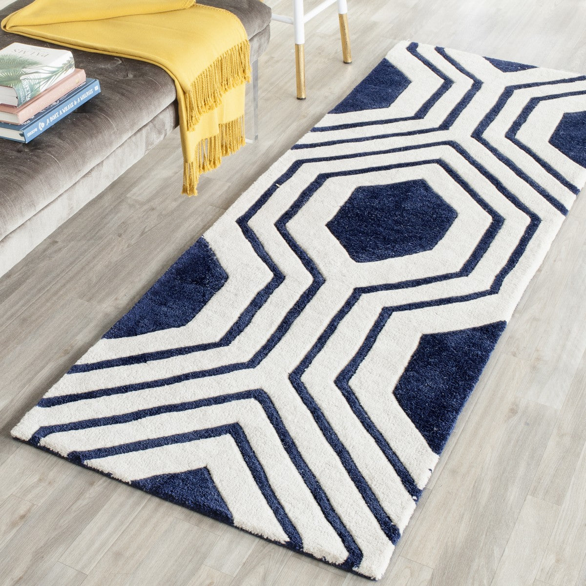 Safavieh Clearance Chatham CHT760C Navy Blue Rug