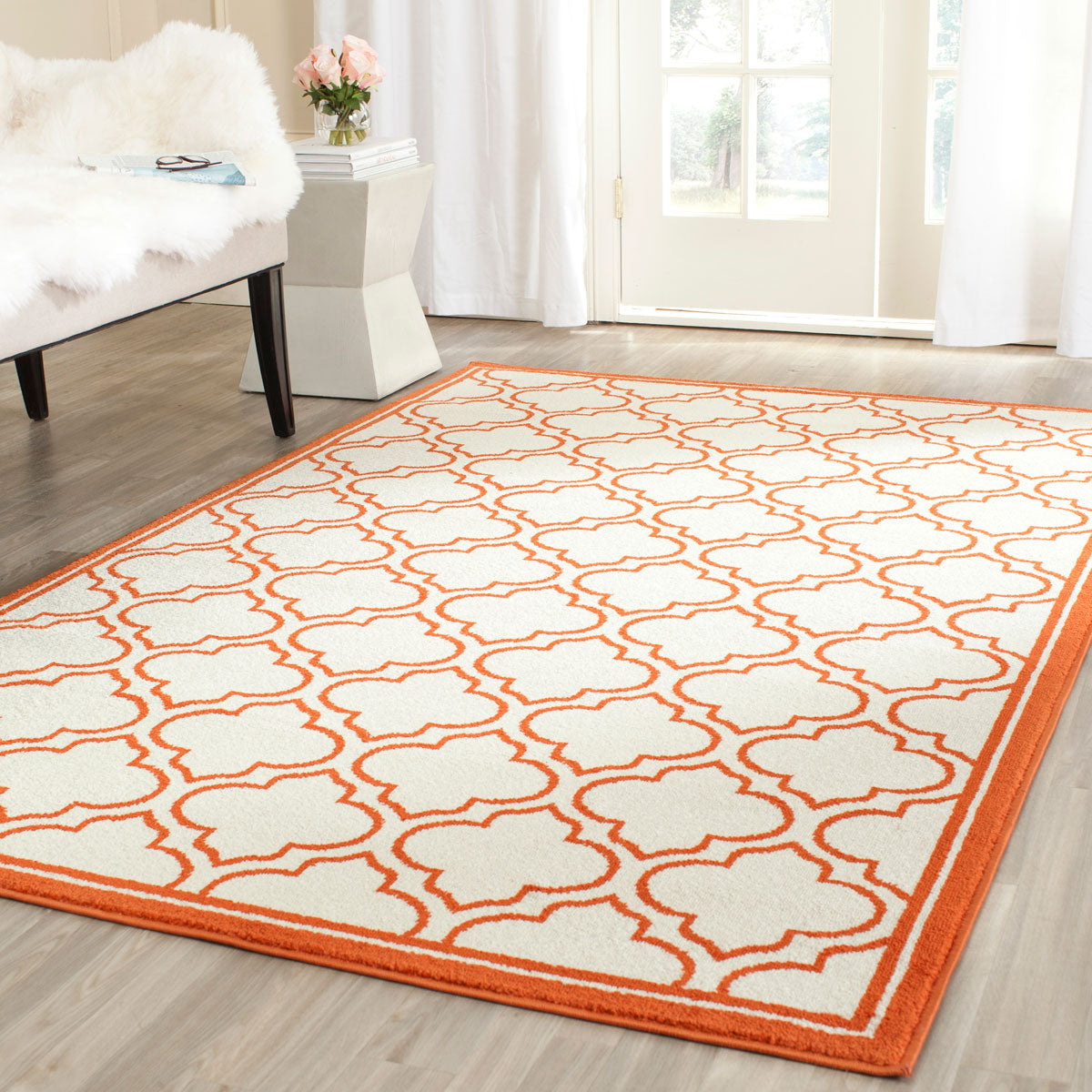 Safavieh Clearance Amherst AMT412F Ivory Rug