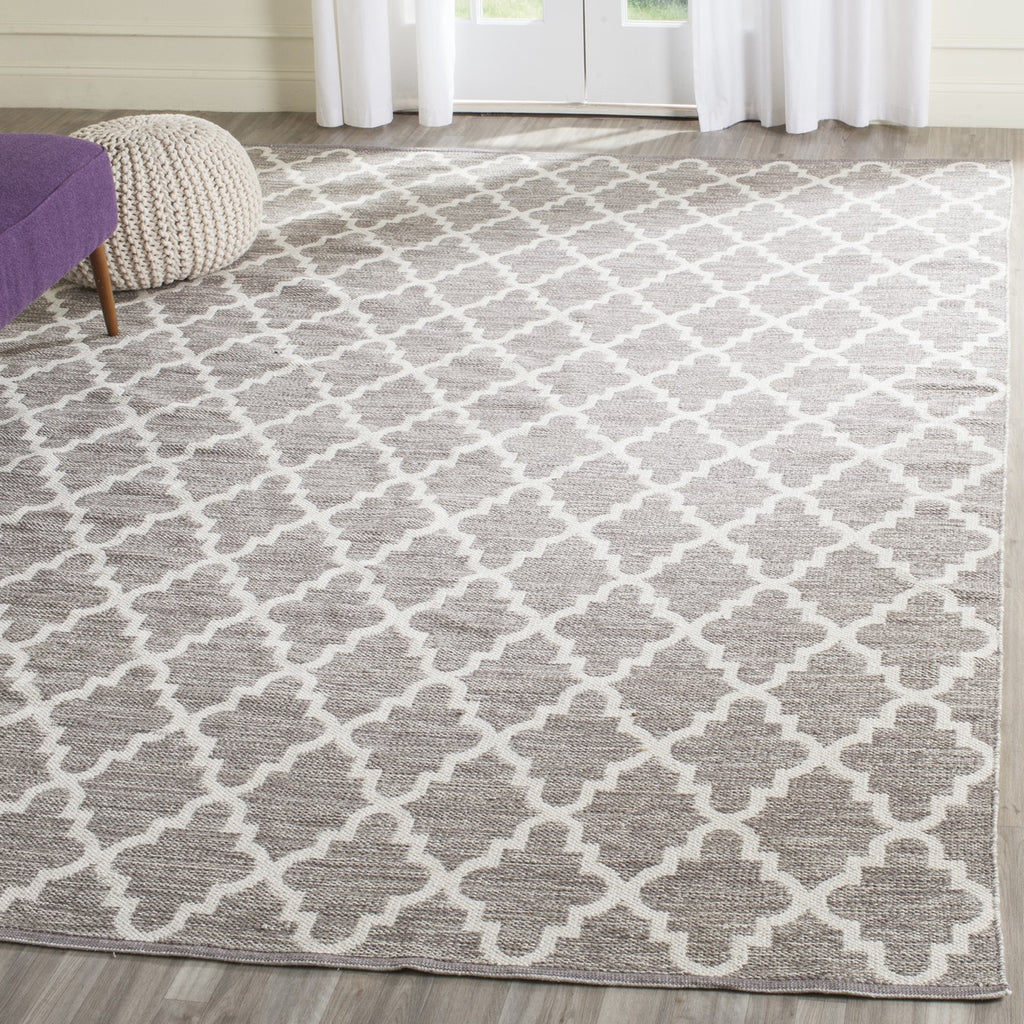 Safavieh Clearance Montauk MTK810A Grey Rug