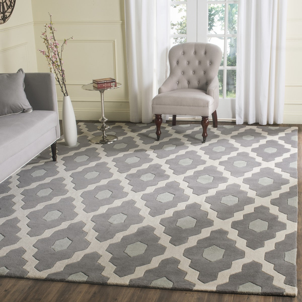 Safavieh Clearance Chatham CHT748D Ivory Rug
