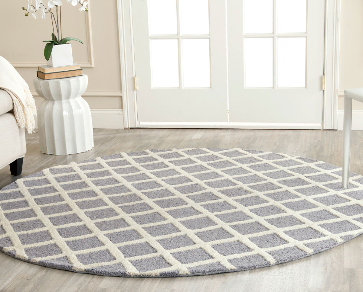 Safavieh Clearance Cambridge CAM135D Silver Rug