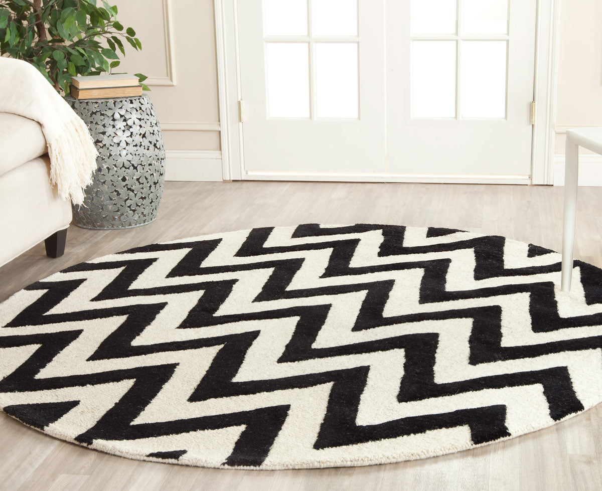 Safavieh Clearance Cambridge CAM139E Black Rug