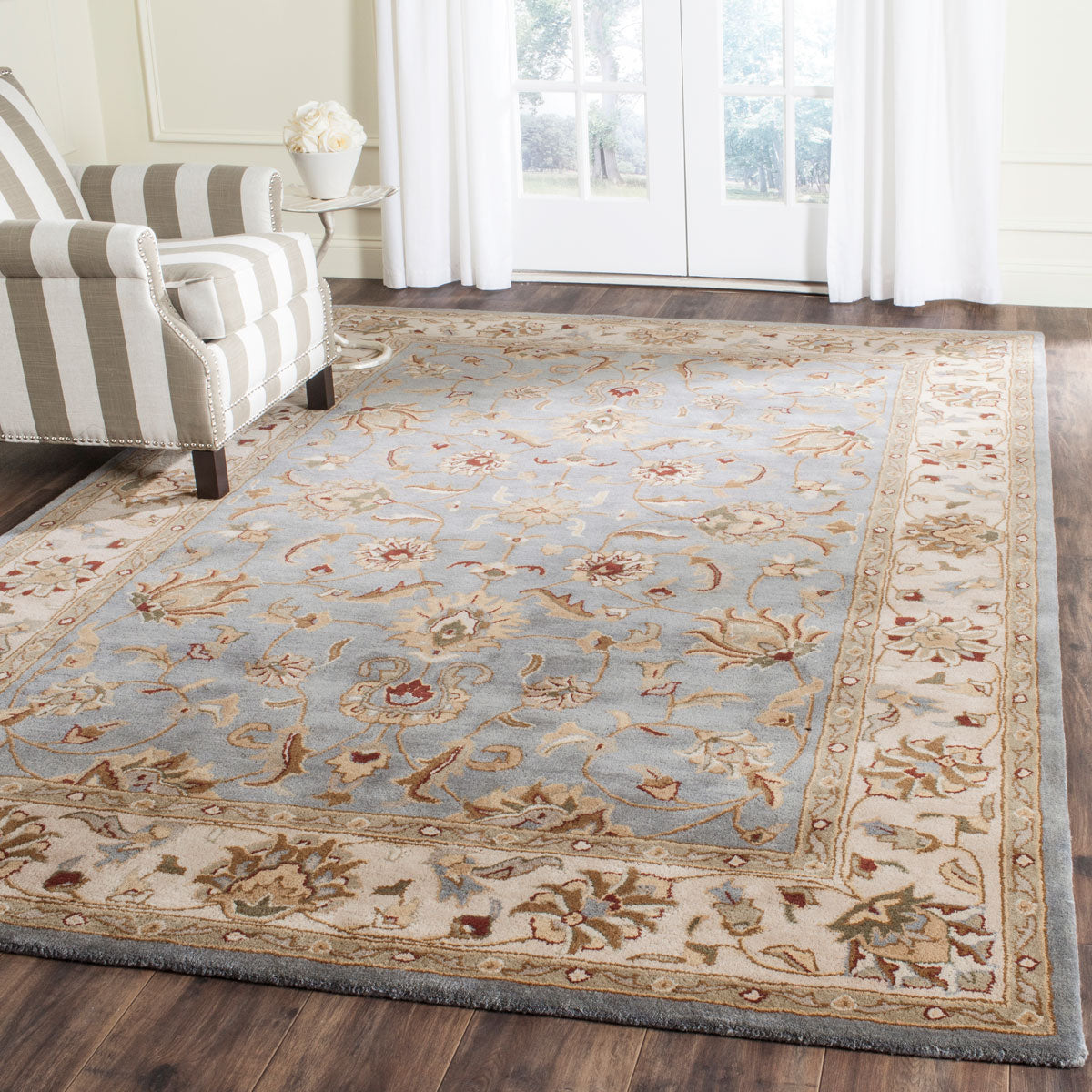 Safavieh Clearance Royalty ROY343B Light Blue Rug