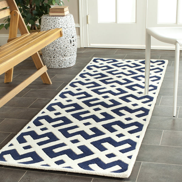 Safavieh Clearance Chatham CHT719C Navy Rug