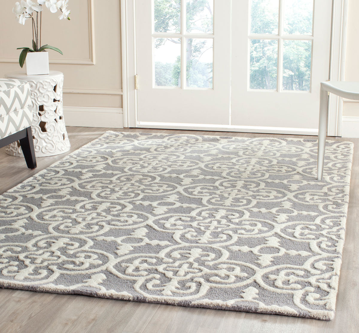 Safavieh Clearance Cambridge CAM133D Silver Rug