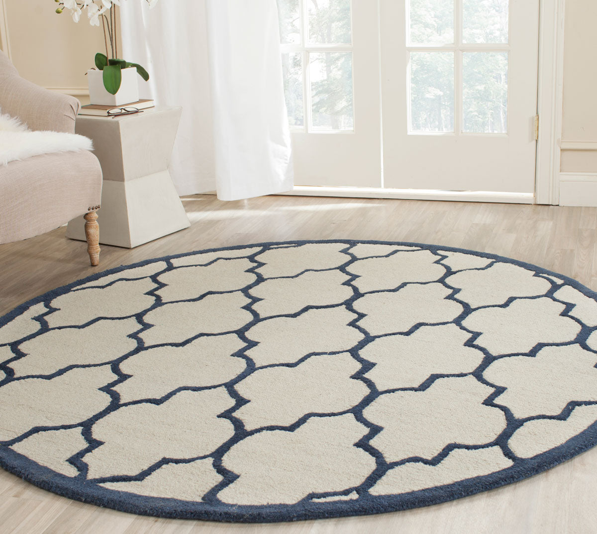 Safavieh Clearance Cambridge CAM134Z Ivory Rug