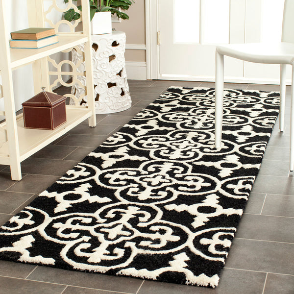 Safavieh Clearance Cambridge CAM133E Black Rug