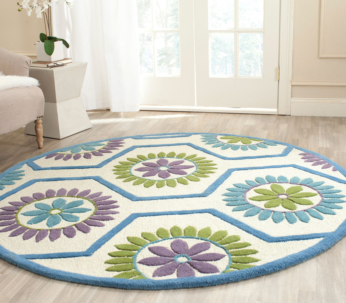 Safavieh Clearance Cambridge CAM716A Ivory Rug