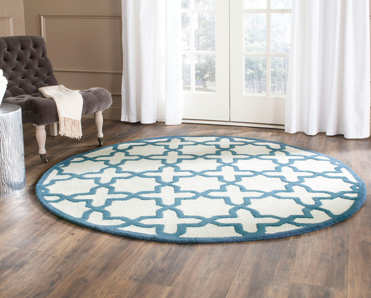 Safavieh Clearance Cambridge CAM125Z Ivory Rug