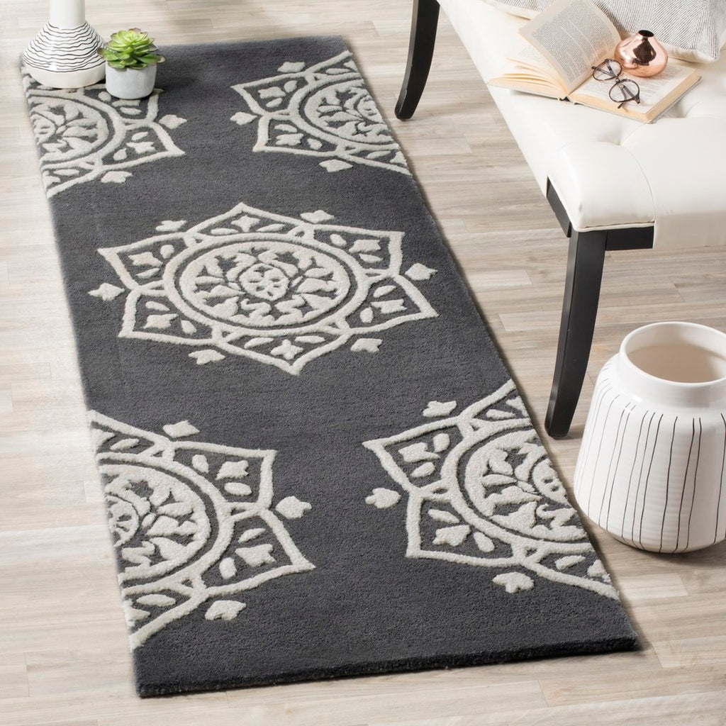 Safavieh Clearance Bella BEL136C Dark Grey Rug