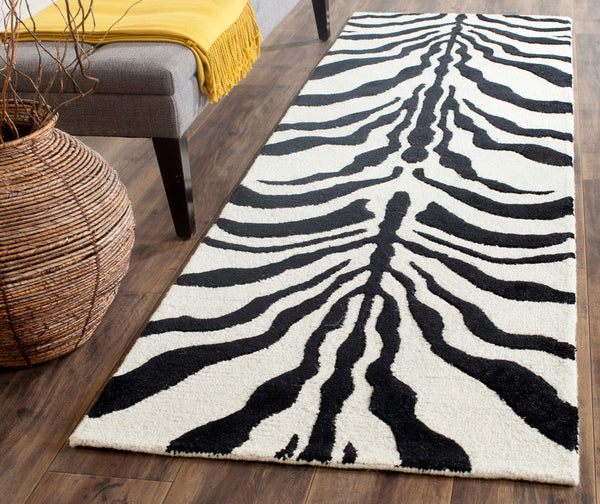 Safavieh Clearance Cambridge CAM709Q Ivory Rug