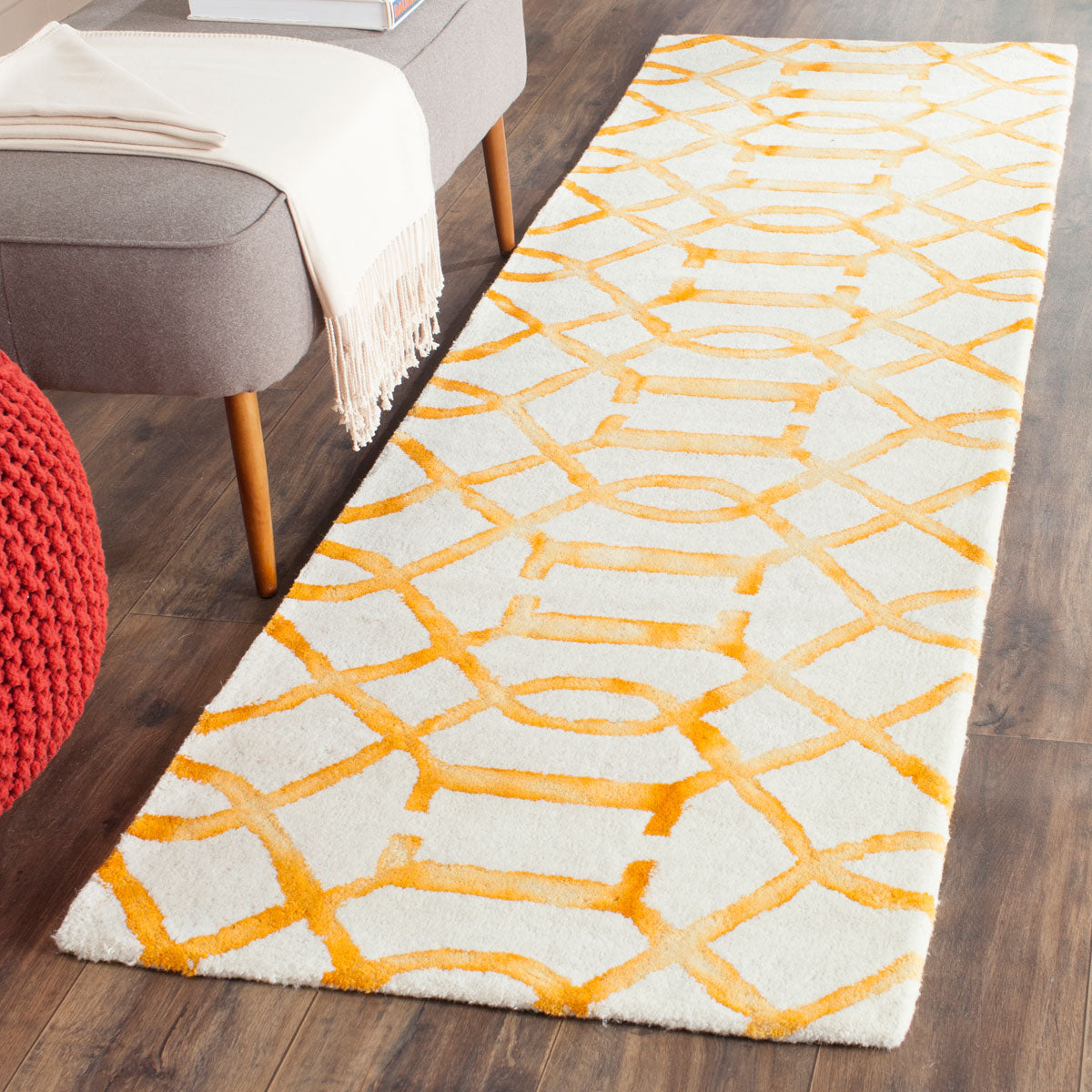 Safavieh Clearance Dip Dyes DDY712C Ivory Rug